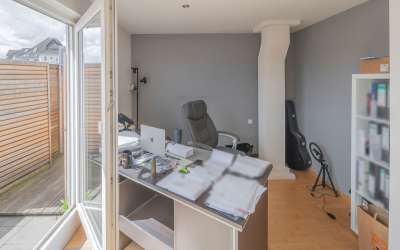 Ambiete und Fläche bilden: 4,5 Zimmer Maisonettewohnung der Extraklasse