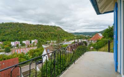 Villenanwesen mit Aussicht übers obere Neckartal - hier wohnen Sie priviligiert und mit Charme