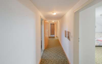 Und plötzlich hört die Suche auf: die aussergewöhnliche Villa: ruhig gelegen und stadtnah - Eleganz trifft hier auf tres chic!