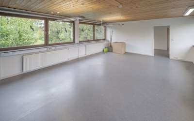 Schönes Büro am Stadtrand mit kurzen Wegen in die Stadt - RW-TUT-DS - perfekte Lage, eigener Eingang