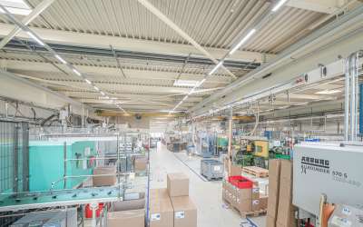 Moderne Hallenfläche für Ihr Unternehmen