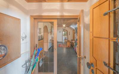 Und plötzlich hört die Suche auf: die aussergewöhnliche Villa: ruhig gelegen und stadtnah - Eleganz trifft hier auf tres chic!