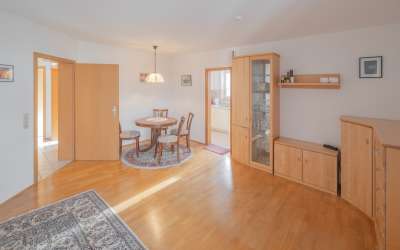 Hier ist Platz im Paradies: jung gebliebene 3 Zimmer Wohnung in perfekter Lage