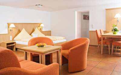 Sensationelles, first class Tagungs- und Wellnesshotel mit Schwarzwaldpanorama - idyllische Lage, top gepflegt, hier ist Platz für Ihr Unternehmen