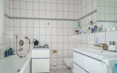 Sonnige Maisonettewohnung ruhig gelegen und kurze Wege in die Innenstadt: Charme, Chick und Esprit inklussive - um diese Perle wird man Sie beneiden