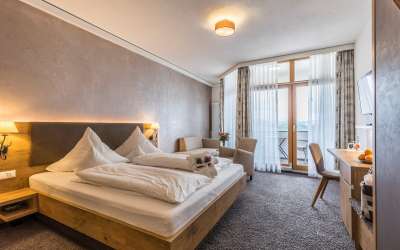 Sensationelles, first class Tagungs- und Wellnesshotel mit Schwarzwaldpanorama - idyllische Lage, top gepflegt, hier ist Platz für Ihr Unternehmen