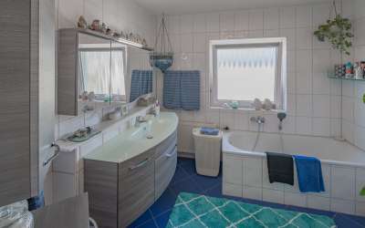 Viel Platz für Moderne, Tageslicht und Komfort! Elegant auf einer Ebene