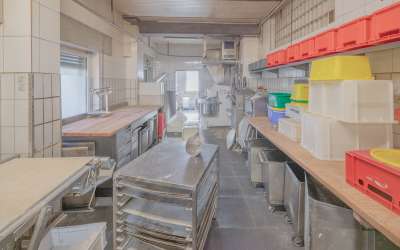 Wohn- und Geschäftshaus in beliebten Wohngebiet