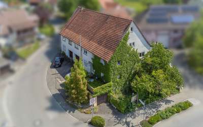 Großzügige Doppelhaushälfte mit Freude am Wohnen
