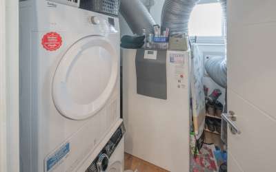 Two in One: hier hat Eleganz und Moderene eine neue doppelte Heimat für Anleger auf der Suche nach dem perfektem Objekt! Worauf warten Sie noch?