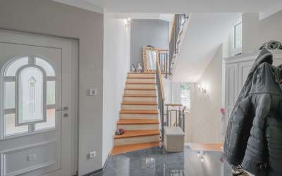 Modernisierte sonnige Stadtvilla für die ganze Familie