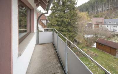 Hier beginnt Lebensqualität - Wohnen im Grünen! Platz für 2-3 Generationen, oder zum Vermieten.