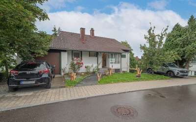 Gepflegtes Einfamilienhaus mit viel Fläche