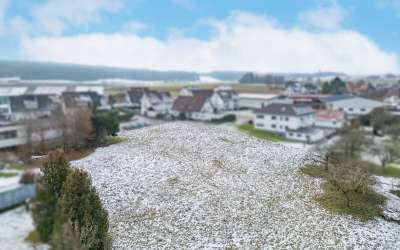 Bereit für eine sonnige Landpartie? Sonniges Einfamilienhaus im beliebten Obereschach.
