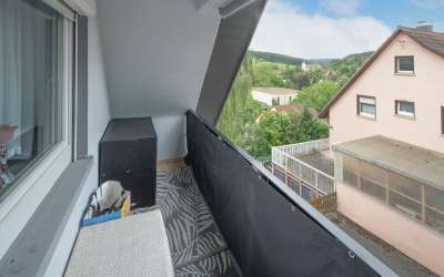 Wohnen wie im eigenen Haus -6,5-Zimmer-Eigentumswohnung