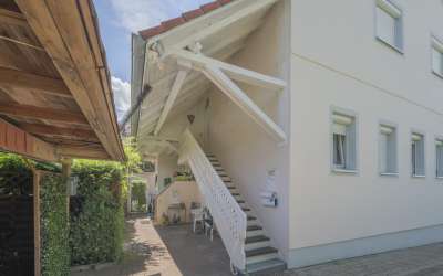 Sonniges Wohnen Dreifamilienhaus in Konstanz Allmansdorf mit Einnahmen