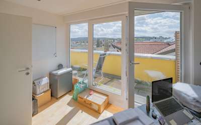 Ambiete und Fläche bilden: 4,5 Zimmer Maisonettewohnung der Extraklasse