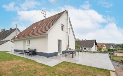 Traum in Weiß - Modernes Einfamilienhaus