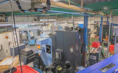 Moderne Halle und Büroteil, mit Möglichkeit zur Erweiterung