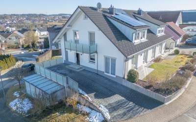 Hier geht die Sonne auf: moderne Doppelhaushälfte mit Stil, Chik und Charme - effizient und tres chick