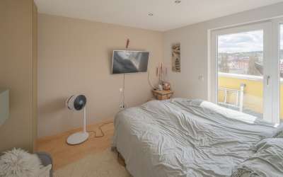 Ambiete und Fläche bilden: 4,5 Zimmer Maisonettewohnung der Extraklasse