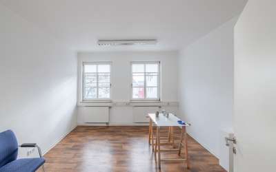 Kapitalanleger aufgepasst! Gut frequentierter Gewerbekomplex in Schwenningen!