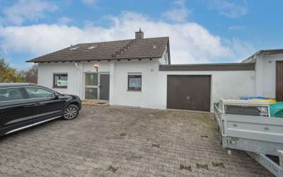 Sonnige Idylle für ein bis zwei Familien