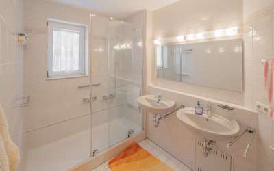 Hier ist Platz im Paradies: jung gebliebene 3 Zimmer Wohnung in perfekter Lage