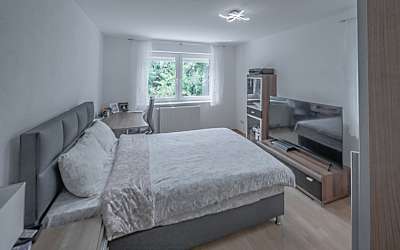 Schönes Einfamilienhaus mit einer Einliegerwohnung
