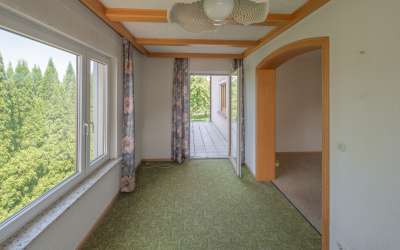 1-2-Familienhaus in toller Lage und schönem Grundstück