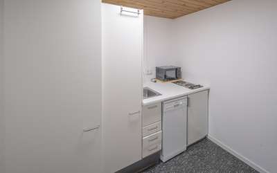 Schönes Büro am Stadtrand mit kurzen Wegen in die Stadt - RW-TUT-DS - perfekte Lage, eigener Eingang