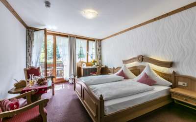 Sensationelles, first class Tagungs- und Wellnesshotel mit Schwarzwaldpanorama - idyllische Lage, top gepflegt, hier ist Platz für Ihr Unternehmen