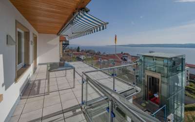 Lassen Sie sich hier jeden Tag eine frische Brise vom See um die Nase wehen - einzigartige Bodenseevilla mit Rundumblick über den See - viel Platz für Verführung und Seeliebe