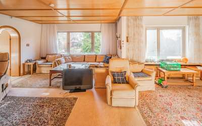 Und plötzlich hört die Suche auf: die aussergewöhnliche Villa: ruhig gelegen und stadtnah - Eleganz trifft hier auf tres chic!