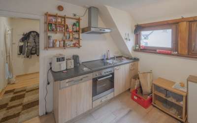 Sonniges 6-Familienhaus mit viel Platz für Ertrag und Rendite