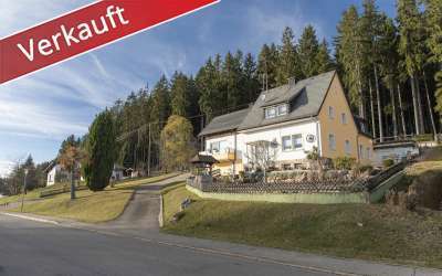 Two in One: gepflegtes 2 Familienhaus in sonniger Waldrandlage miten im Hochschwarzwald