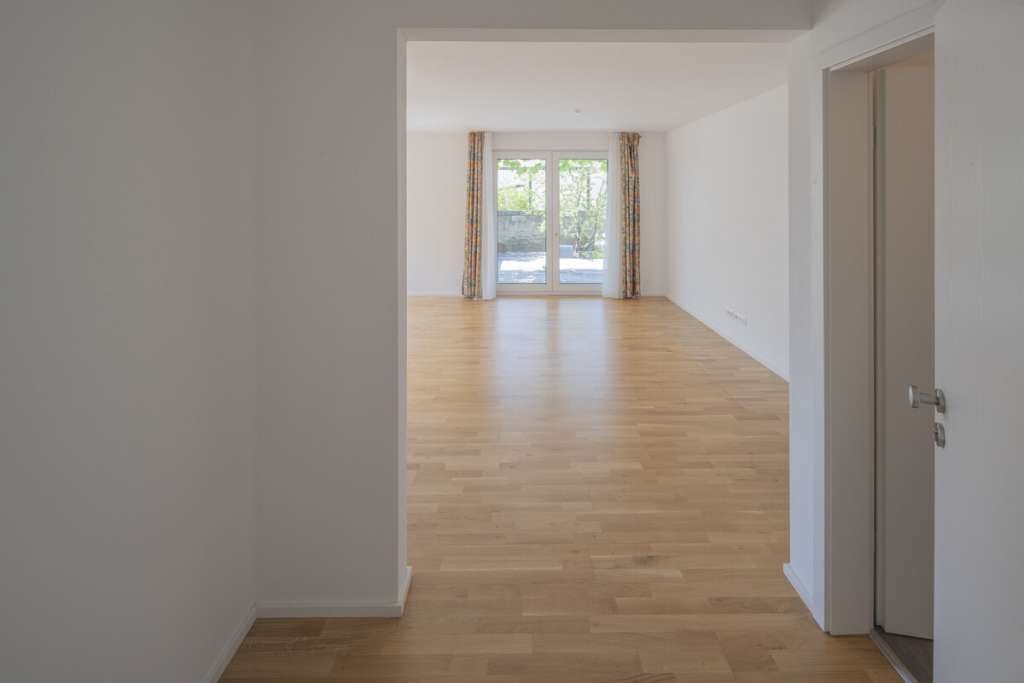 Platz für barrierefreies Wohnen ruhig und zurückversetzt im Stadtzentrum: 4,5 Zimmer Mietwohnung - Foto 1
