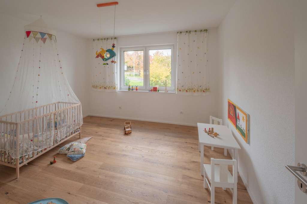 Viel Platz für Sonne, Esprit und chichi: 4,5 Zimmer Mietwohnung im Erstbezug zu vermieten! - Foto 3