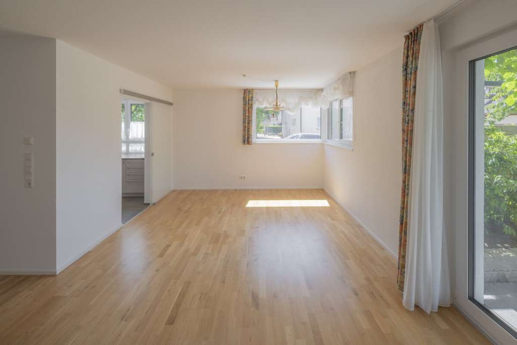 Platz für barrierefreies Wohnen ruhig und zurückversetzt im Stadtzentrum: 4,5 Zimmer Mietwohnung - Foto 3