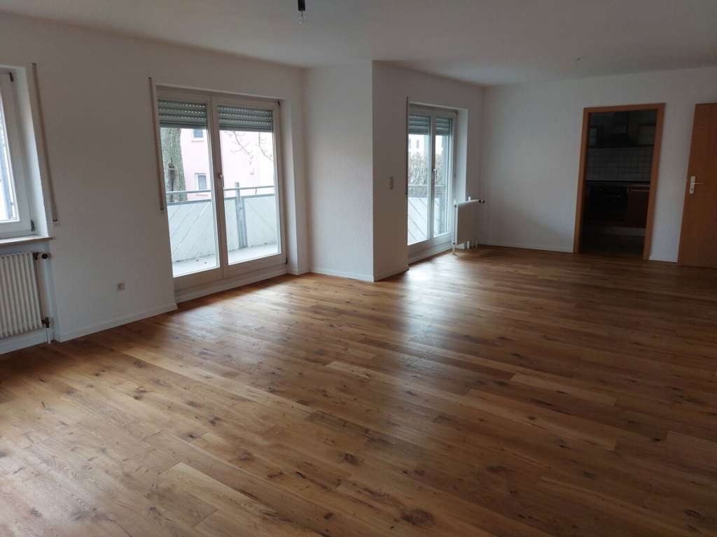 Viel Platz für Wohnen und Chichi - großzügiges und ruhiges Wohnen mitten in der Stadt! - Photo 2