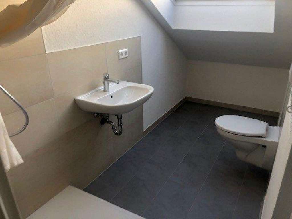 Neu renoviert: 3,5-Zimmer-Mietwohnung mit Gartennutzung - Foto 2