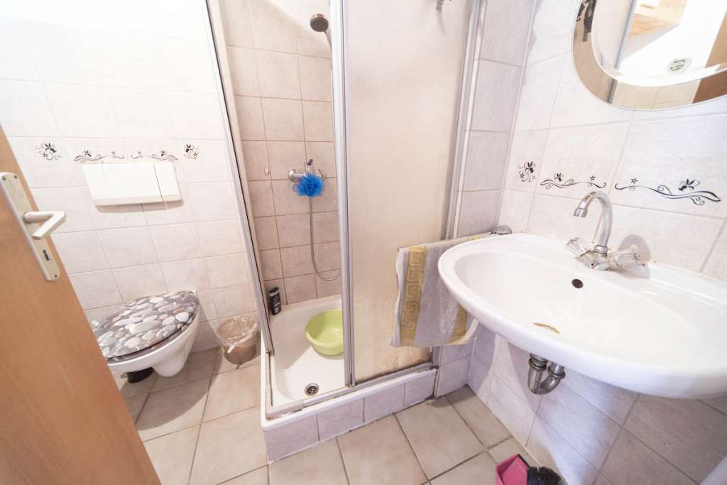 Schöne 4 Zimmer Altbauwohnung in Vöhrenbach - Foto 3
