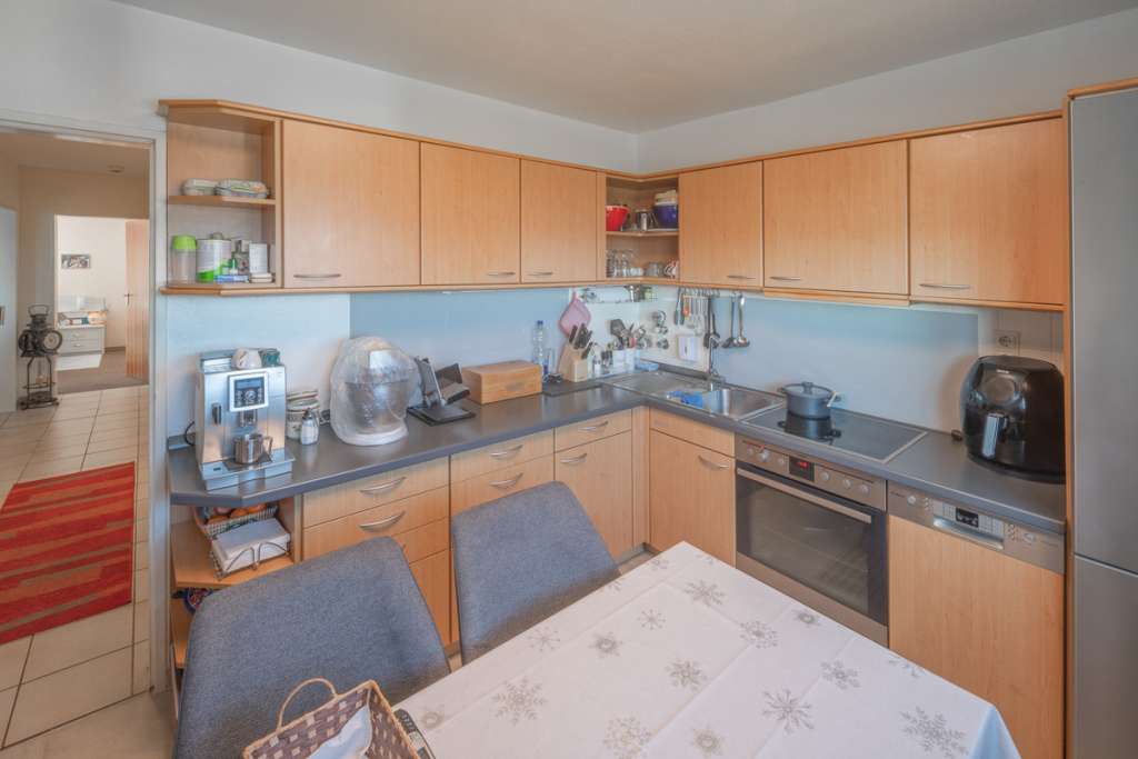 Neu Renoviert: Moderne, sonnige 4 Zimmer Mietwohnung im Erdgeschoss - Photo 4