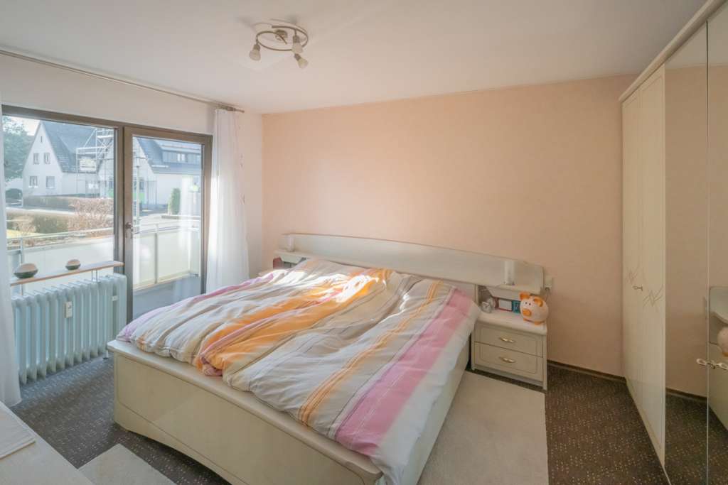 Neu Renoviert: Moderne, sonnige 4 Zimmer Mietwohnung im Erdgeschoss - Photo 3