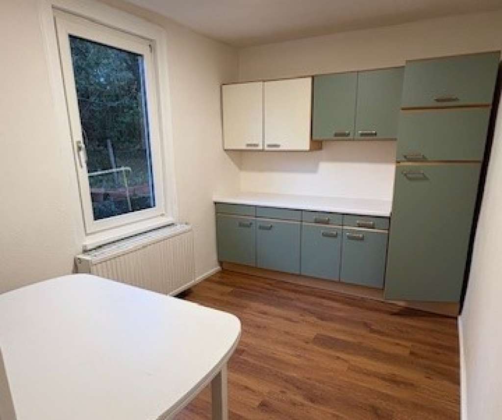 Sonnige und praktische 3 Zimmerwohnung mit kurzen Wegen ins Zentrum - Photo 3